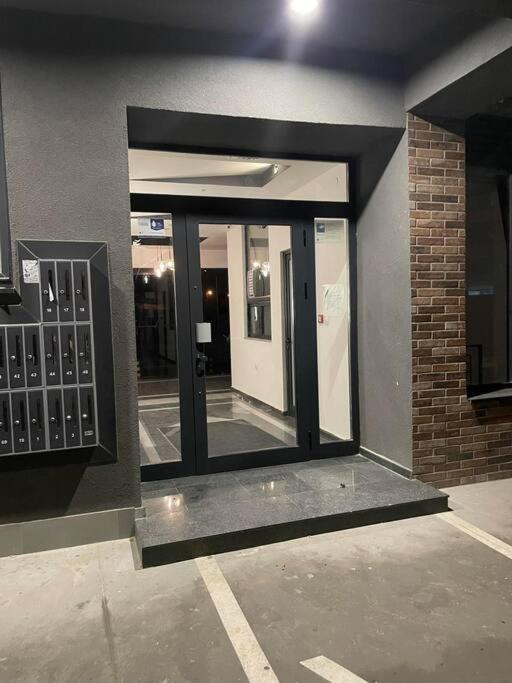 City Leks Apartment スコピエ エクステリア 写真